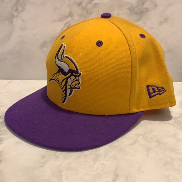 Vikings Fitted Cap - Picture 3 of 6